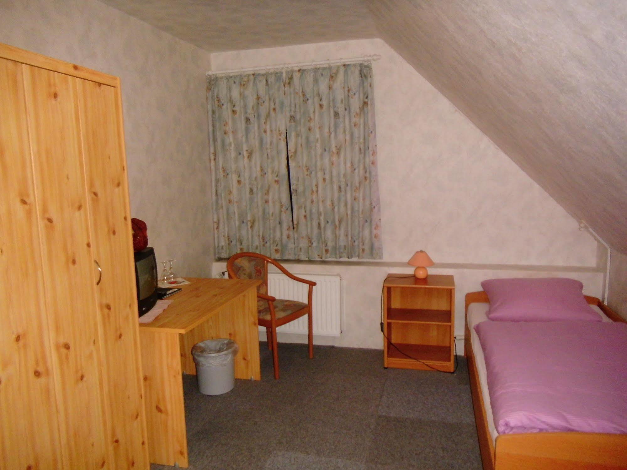 Hotel-Garni "Hof Von Hannover" Wittmund Extérieur photo
