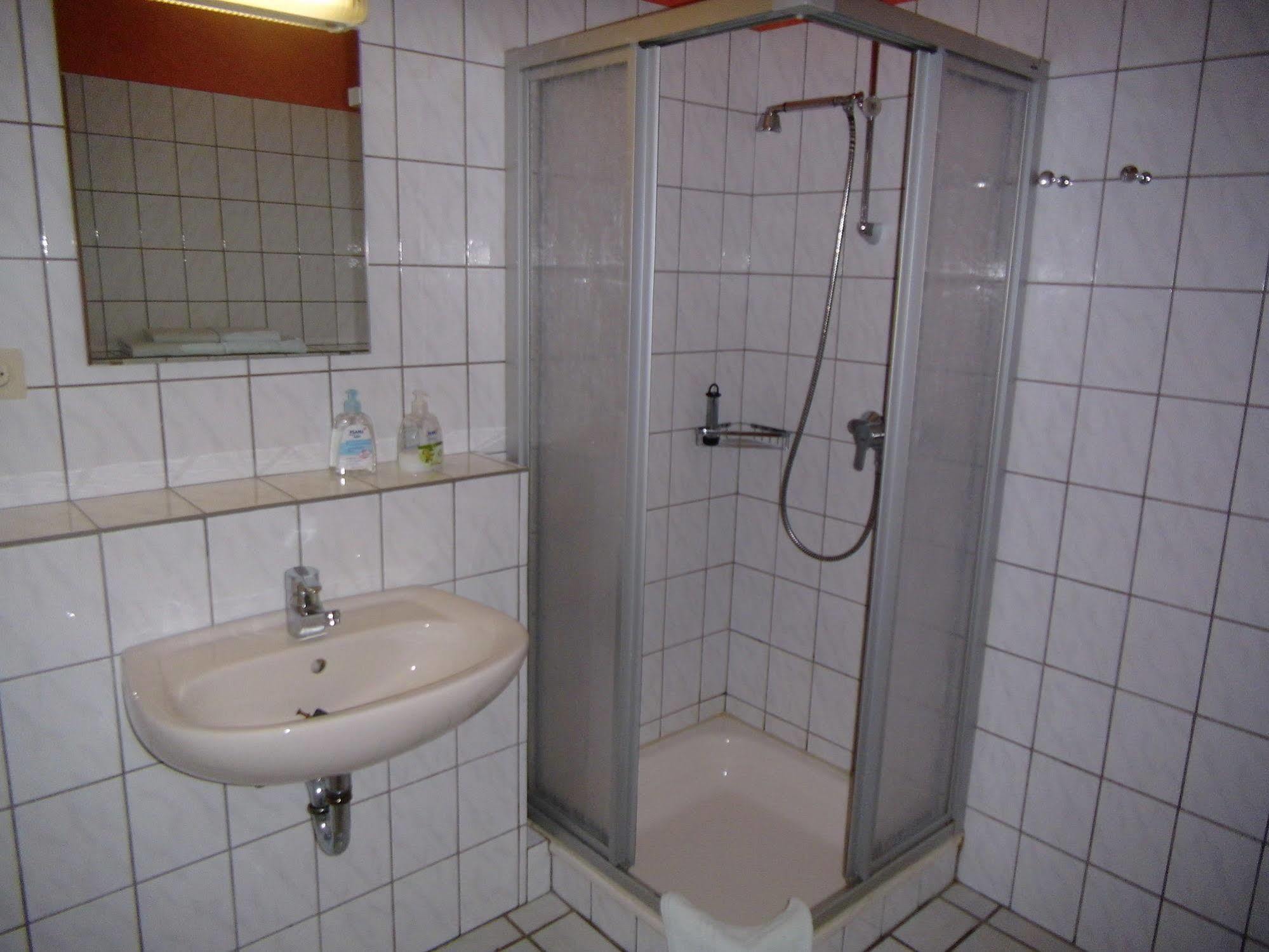 Hotel-Garni "Hof Von Hannover" Wittmund Extérieur photo