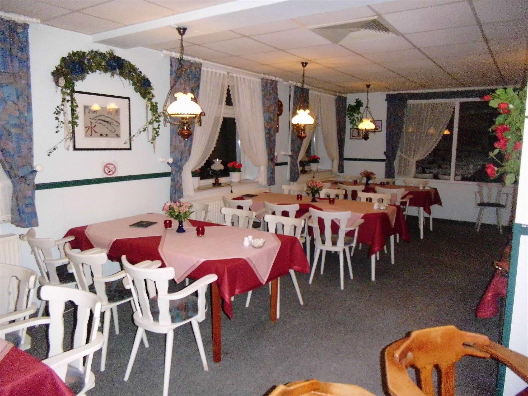Hotel-Garni "Hof Von Hannover" Wittmund Extérieur photo